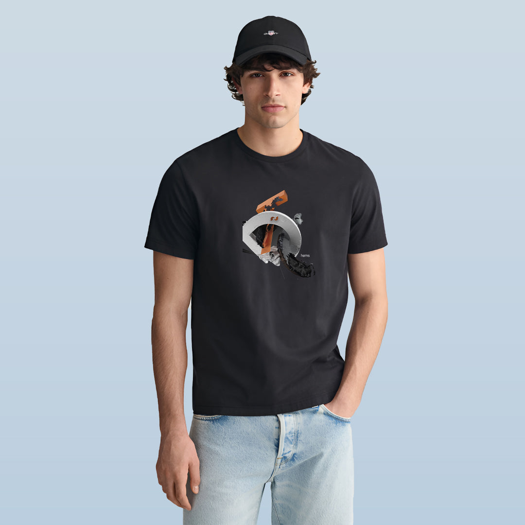 Magnetic World Regular T-Shirt
